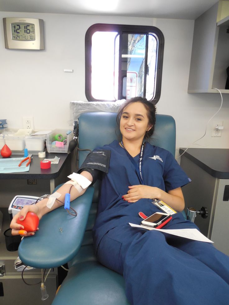 فصد خون در منزل و بیمارستان جماران تهران توسط کارن درمان به‌صورت شبانه‌روزی و ایمن